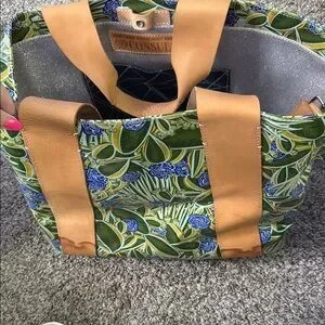 Consuela Blue and Green Botanical Bag Consuela | Bags | Consuela Green And Blue Floral Tote | Poshmark main image 4